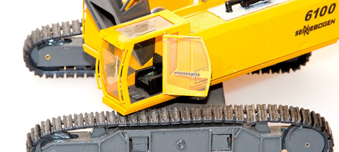 Sennebogen 6100 mit hydraulischem Schlitzwandgreifer 1:50