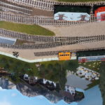 Die bisher noch nicht gestaltete Ecke links vom Bahnhof