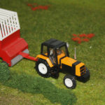 Siku Renault mit Ladewagen