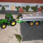 und noch ein Eigenbau zum Gülle fahren