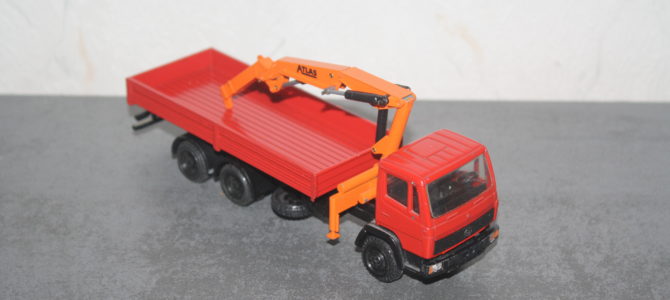 Mercedes leichte 8-hunderter Reihe – Umbauten in 1:50 Mercedes leichte 8-hunderter Reihe – Umbauten in 1:50