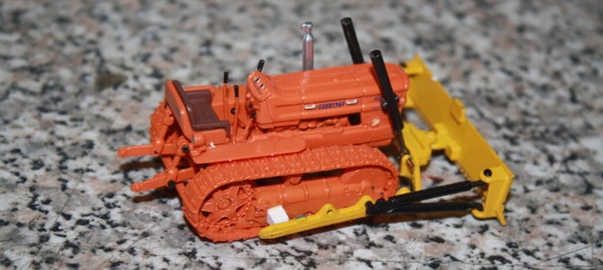 1:50 Fiat Raupentraktor plus Planierschild D4D ist Fiat Planierraupe 1:50 Fiat Raupentraktor plus Planierschild D4D ist Fiat Planierraupe