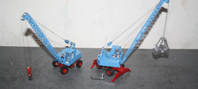 Fuchsbagger 107/108 und 110 im Maßstab 1:50