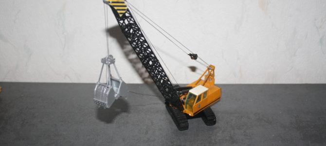 Sennebogen Raupenbagger in 1:50 Sennebogen Raupenbagger in 1:50