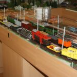 Moderner Gleisbauzug