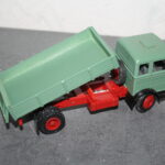 Die Heckklappe kann schwingen