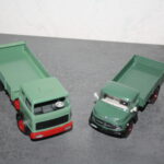 Gut macht er sich neben seinem Haubenbruder