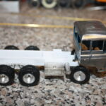 Die Kabine lose auf dem Fahrwerk