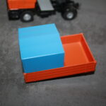 Die restaurierte Pritsche mit Plane