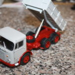 In den fast ganz restaurierte LKW