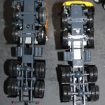 Die fertigen Fahrgestelle von unten Scanias