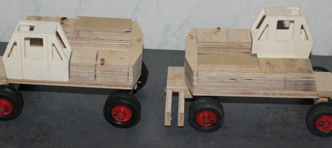 Ein Bagger aus Holz: Fuchs 713 in 1:22,5 Ein Bagger aus Holz: Fuchs 713 in 1:22,5